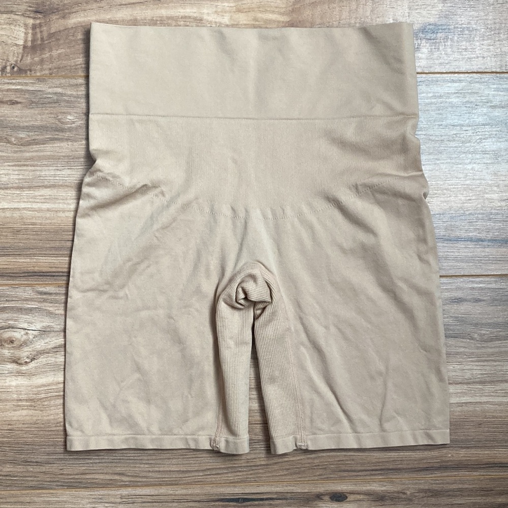 🛍️ [DONATED] Jockey | Slimmers Deluxe Small RN#61683